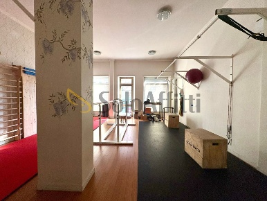 Foto Attività commerciale in Via Malta, Torino San Paolo di 80 m²