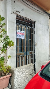 Foto Locale commerciale in Via Ernesto Cianciolo 74, Messina di 49 m²