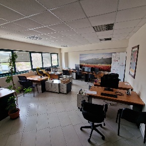 Foto Ufficio in Via P. Nenni, Monteriggioni Badesse di 56 m² con 1 locali