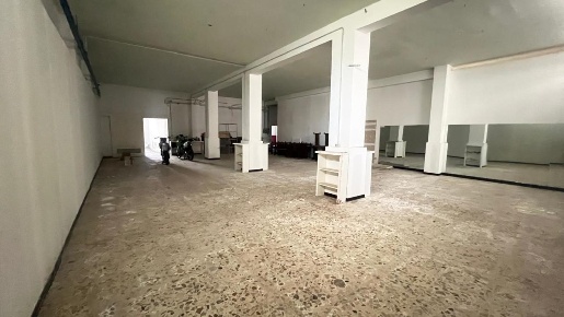 Foto Locale commerciale a San Gregorio di Catania Centro di 480 m²