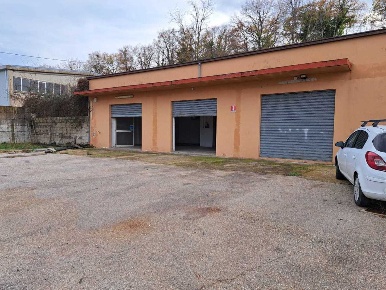 Foto Locale commerciale in C.DA ROSCIAVIZZA, Mozzagrogna Centro di 173 m²