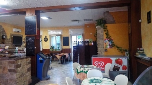 Foto Locale commerciale in via Venezia 9, Brenna Centro di 130 m²