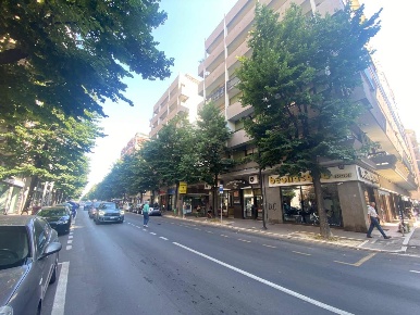 Foto Ufficio in Viale Giovanni Bovio 1600, Pescara di 51 m² con 3 locali