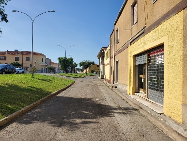 Foto Locale commerciale a Villasor di 55 m² con 1 locali in affitto