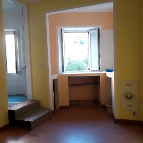 Foto Locale commerciale a Jesi di 17 m² con 1 locali in vendita