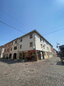 Foto Locale commerciale a Borgonovo Val Tidone Borgonovo Valtidone di 42 m²