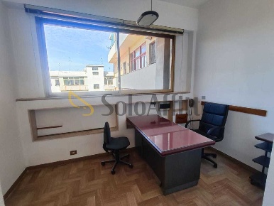 Foto Ufficio in Via del Torrione 2, Reggio di Calabria Pineta Zerbi