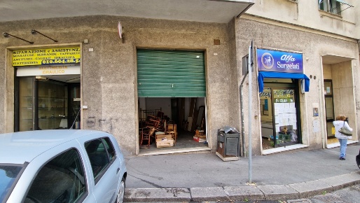 Foto Locale commerciale in Corso Luigi Andrea Martinetti, Genova di 24 m²
