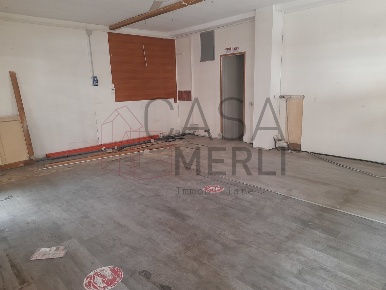 Foto Locale commerciale in Via Ginevra 1, Aosta Centro di 75 m² in affitto