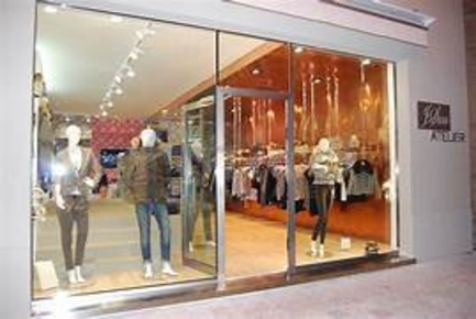 Foto Locale commerciale in Centro storico RO, Rovigo Centro Storico