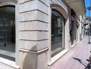 Foto Locale commerciale a San Benedetto del Tronto Porto d'Ascoli di 110 m²
