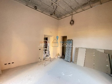 Foto Locale commerciale in Via Verdi 12, Carrara Centro di 70 m² in vendita