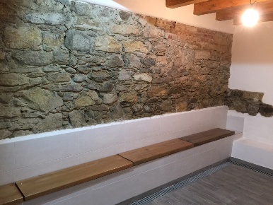 Foto Attività commerciale in Via Salicello 15, Castelnuovo Magra di 40 m²