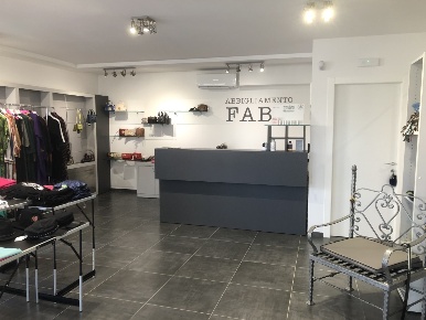 Foto Locale commerciale in Via Lodi 12, Ossago Lodigiano di 60 m²