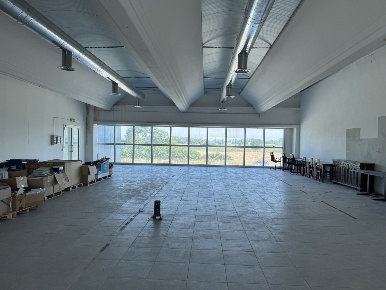 Foto Ufficio in via Maestri del Lavoro, Sant'Angelo Lodigiano di 317 m²