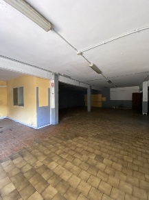 Foto Attività commerciale in via pietro nenni 74A, Monterotondo di 175 m²