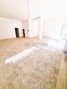 Foto Locale commerciale a Pescara Porta Nuova di 110 m² con 3 locali