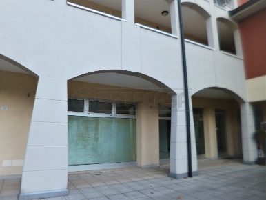 Foto Locale commerciale a Montorso Vicentino di 206 m² con 10 locali
