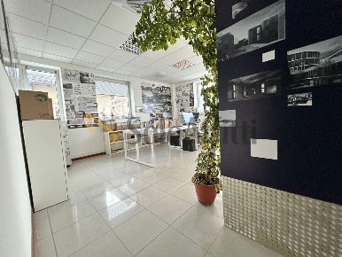 Foto Ufficio in Viale Achille Sclavo, Siena Petriccio - Acquacalda di 65 m²