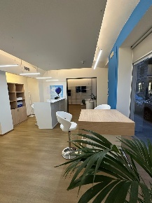 Foto Locale commerciale in Via cavour 34, Piacenza Centro Storico di 90 m²
