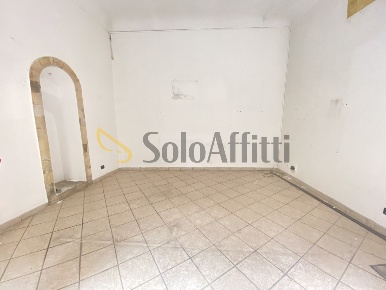 Foto Locale commerciale a Sciacca di 30 m² con 2 locali in affitto