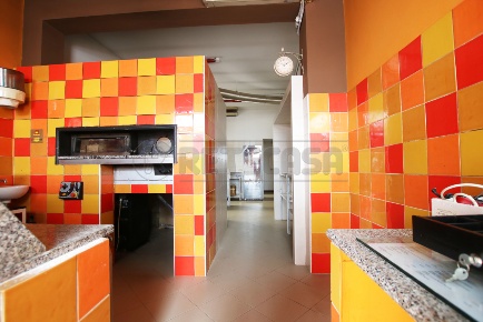 Foto Locale commerciale in viale riviera berica 730, Vicenza di 53 m²