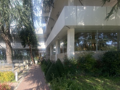 Foto Locale commerciale a Brescia di 750 m² in vendita