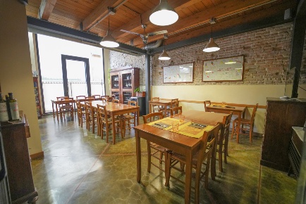 Foto Attività commerciale in Vicolo Mercato 13, Savignano sul Rubicone