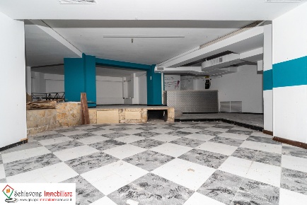 Foto Locale commerciale a Siracusa Gelone - Cadorna di 400 m² in affitto