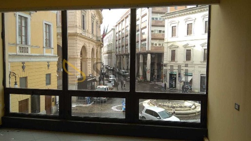 Foto Ufficio in Corso Marrucino, Chieti Chieti Città di 1000 m² in affitto