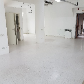 Foto Ufficio in Via Massimo D'Azeglio 20, Lodi Fanfani di 90 m² in affitto