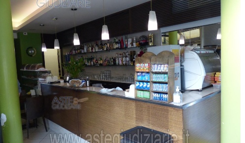 Foto Locale commerciale a Cattolica di 55 m² con 1 locali in vendita