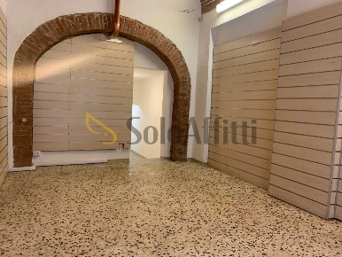 Foto Locale commerciale in Via Pantaneto, Siena Piazza del Campo - Duprè