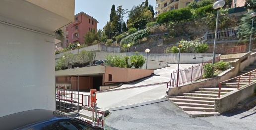 Foto Magazzino in Via Pietro Agosti  195, Sanremo Borgo di 21 m² in vendita