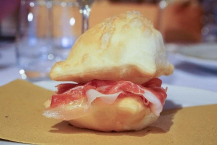 Foto Attività commerciale in via Mulini  2/a, Castel San Giovanni Centro