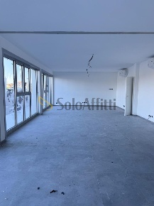 Foto Ufficio in Via Nazionale, Cepagatti di 145 m² con 4 locali in affitto