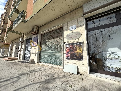 Foto Locale commerciale in Via Lungomare Stefano Pugliese 4747, Catanzaro