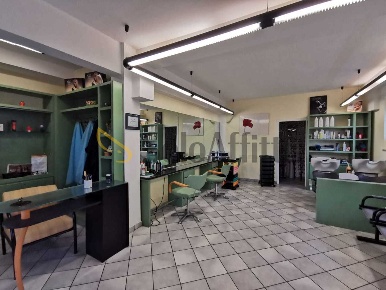 Foto Locale commerciale in Via del Pozzo, Monteriggioni di 50 m² in affitto