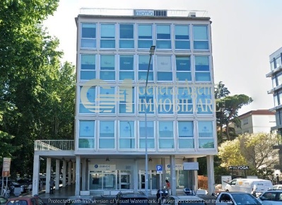Foto Ufficio in Piazzale Giulio Douhet 25, Roma Eur di 400 m² in affitto