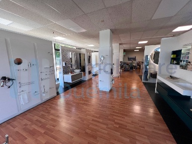 Foto Attività commerciale a Castel Maggiore Villa Salina di 400 m²