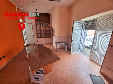 Foto Negozio in corso umberto I 94, Cimitile di 30 m² con 1 locali