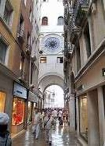 Foto Negozio in san marco 314, Venezia San Marco di 240 m² con 6 locali