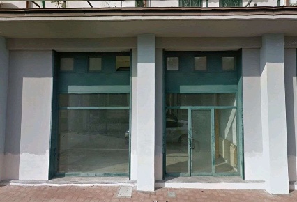 Foto Negozio in via Farinelli 2, Verbania Intra di 175 m² con 2 locali