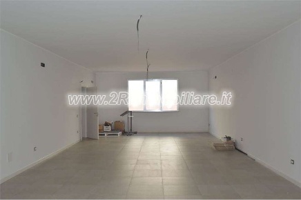 Foto Negozio in Via Castelvetrano, Mazara del Vallo di 87 m² con 1 locali