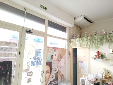 Foto Negozio a Bari di 65 m² con 1 locali in vendita
