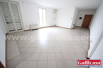 Foto Ufficio in Piazza Martiri della Libertà 26, Chiari Centro di 89 m²