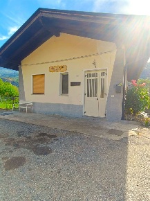 Foto Negozio in Frazione fabbrica 36, Champdepraz Fabbrica di 76 m²