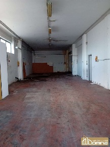 Foto Ufficio in Via del Commercio, Ancona Palombare di 348 m² con 2 locali