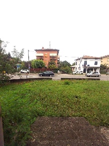 Foto Ufficio a Reggio nell'Emilia di 250 m² con 4 locali in vendita