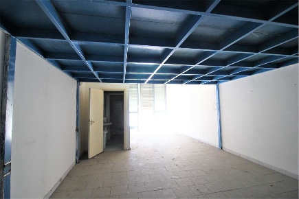 Foto Magazzino in via Pietro Carrera, Catania Ballo - Cibele di 150 m²